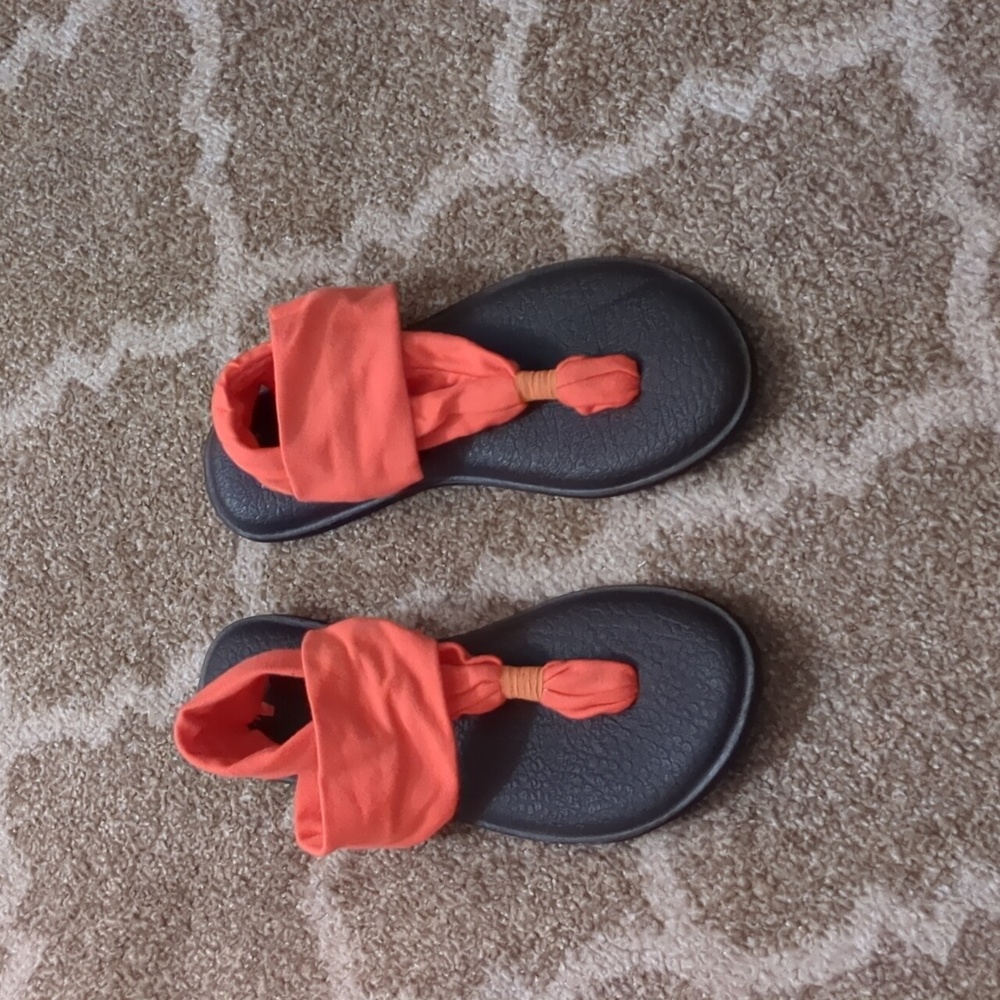 sanuk yoga sling flip flop